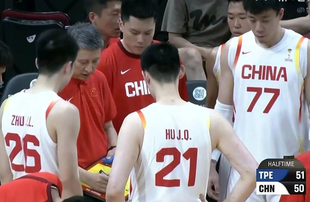 开云体育下载-中国男篮100-93逆转战胜中国台北，朱俊龙19+4，陈盈骏林庭谦空砍