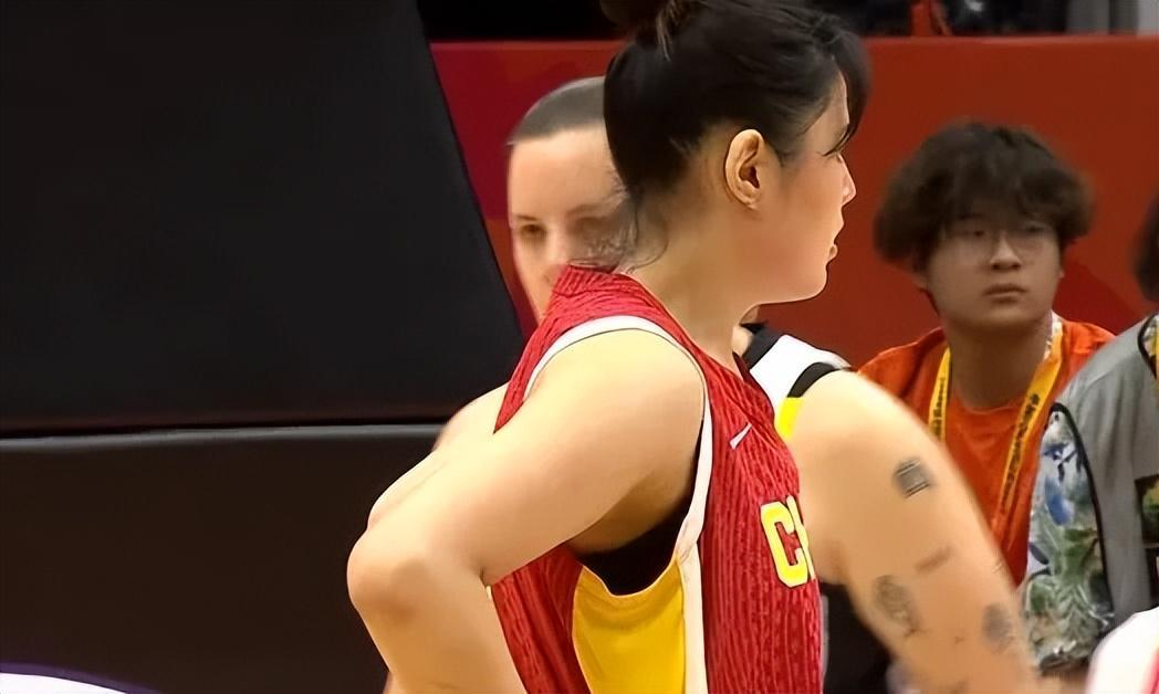 开云体育app-女篮半场惨败比利时！杨舒予张子宇遮羞布，2内狂铁，攻守曝弊端