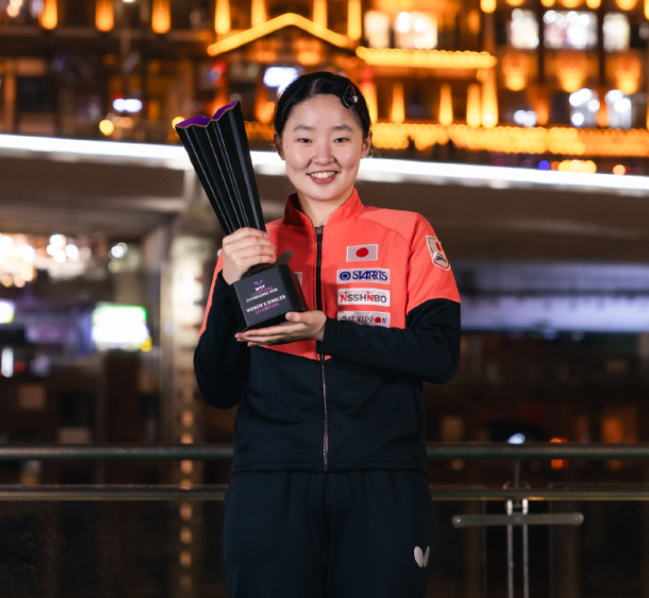 开云体育下载-17岁张本首冠创历史！世排升第五超蒯曼 日媒：离世界女王更近了